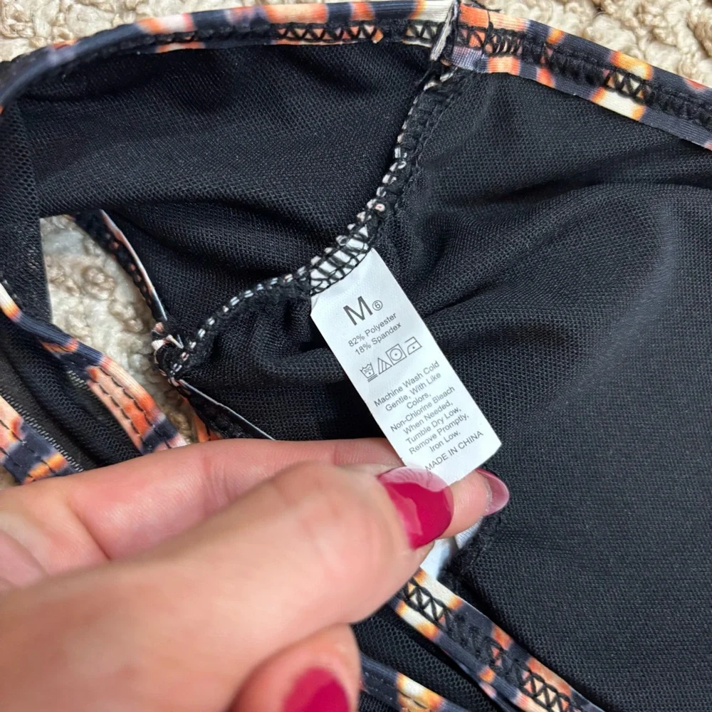 Brand new without Tags Animal‎ Print Strapless Bikini Size Medium